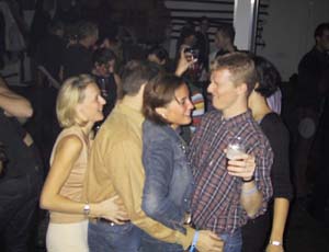 108-0834_IMG