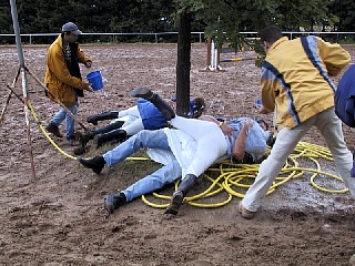 FinalknutschenSpringen2.JPG