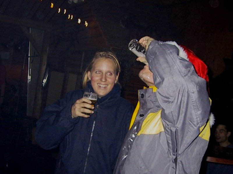 110-1035_IMG