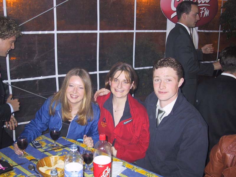 112-1218_IMG