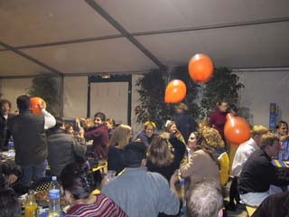 111-1185_IMG