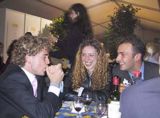 112-1228_IMG
