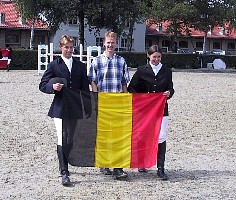 100-0053_IMG.JPG